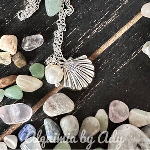 Silver Shell Pendant Necklace